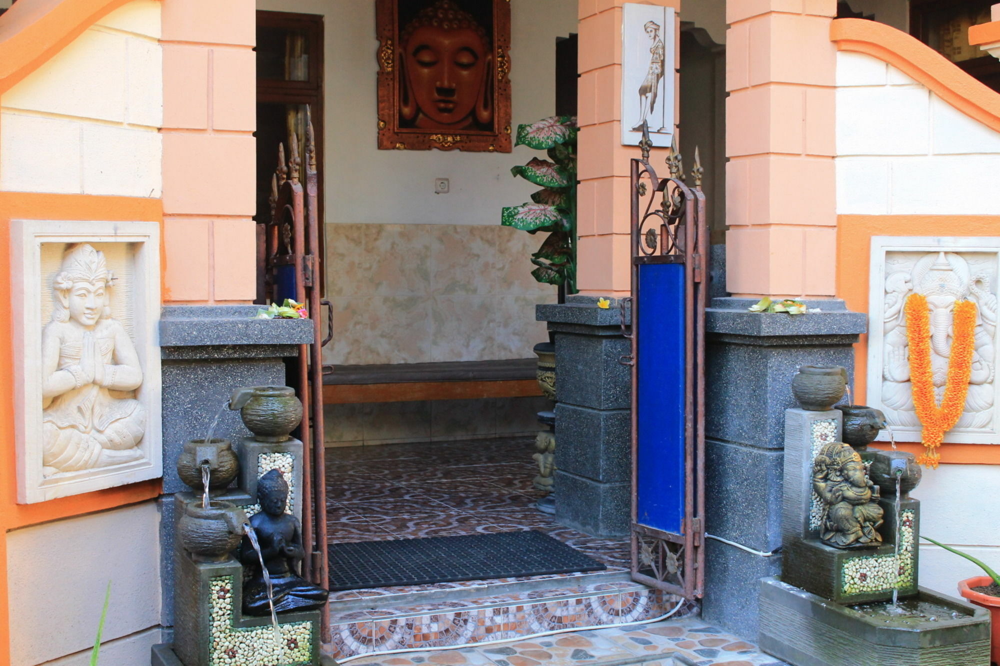 Harmony Guest House Padangbai  Exterior photo